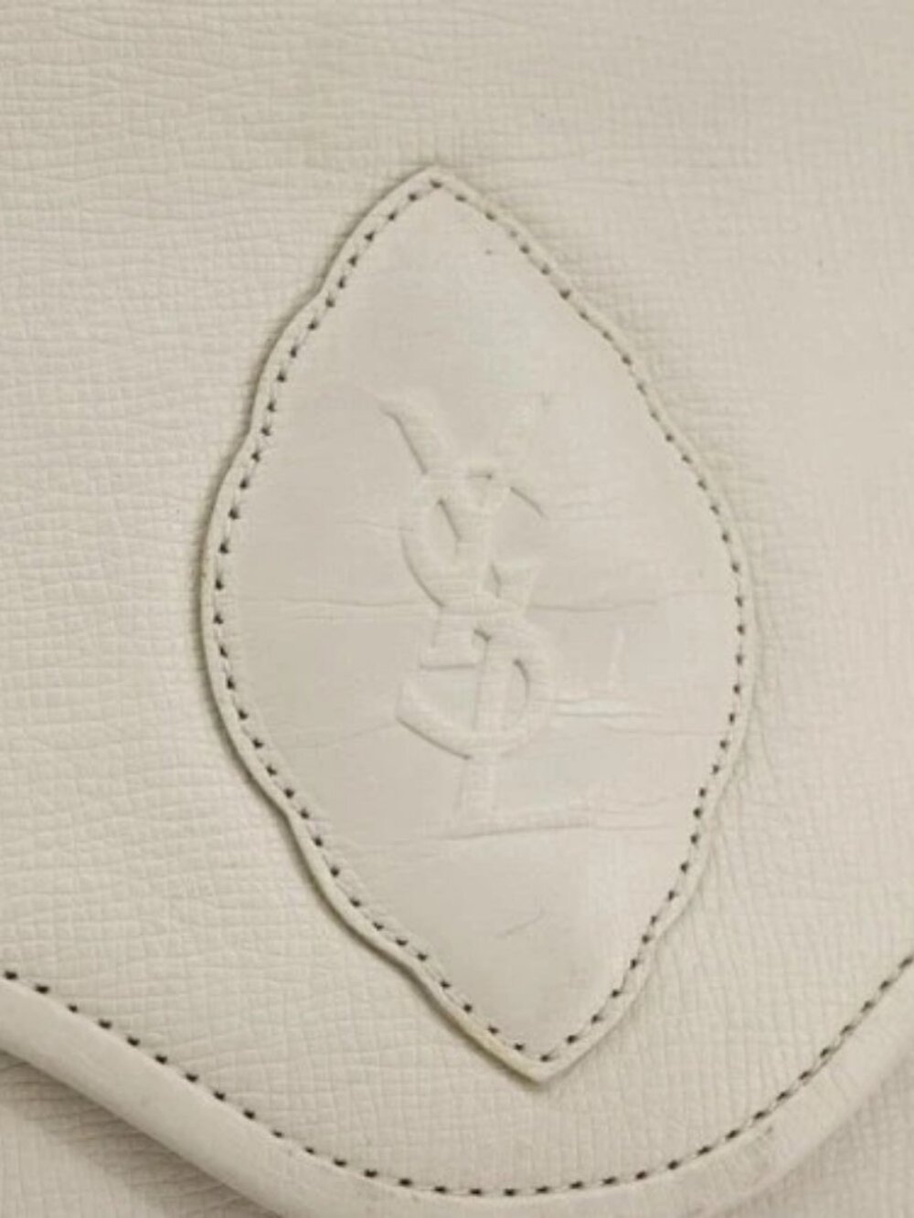 SAINT LAURENT Shoulder Bag Leather White Gold Auth yk16321 - Picture 11 of 16